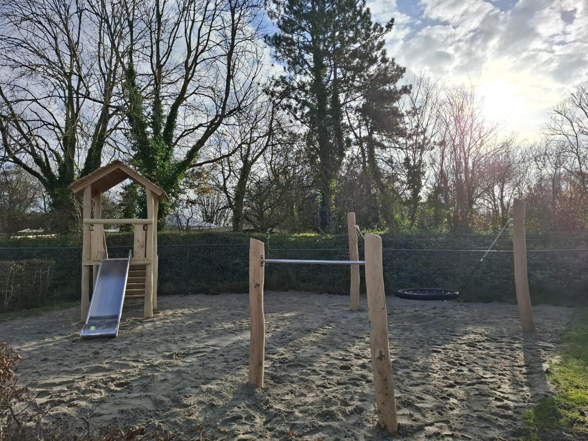 Strandhotel Dennenbos Oostkapelle Bagian luar foto