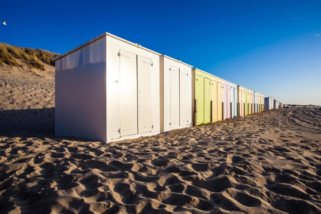 Strandhotel Dennenbos Oostkapelle Bagian luar foto